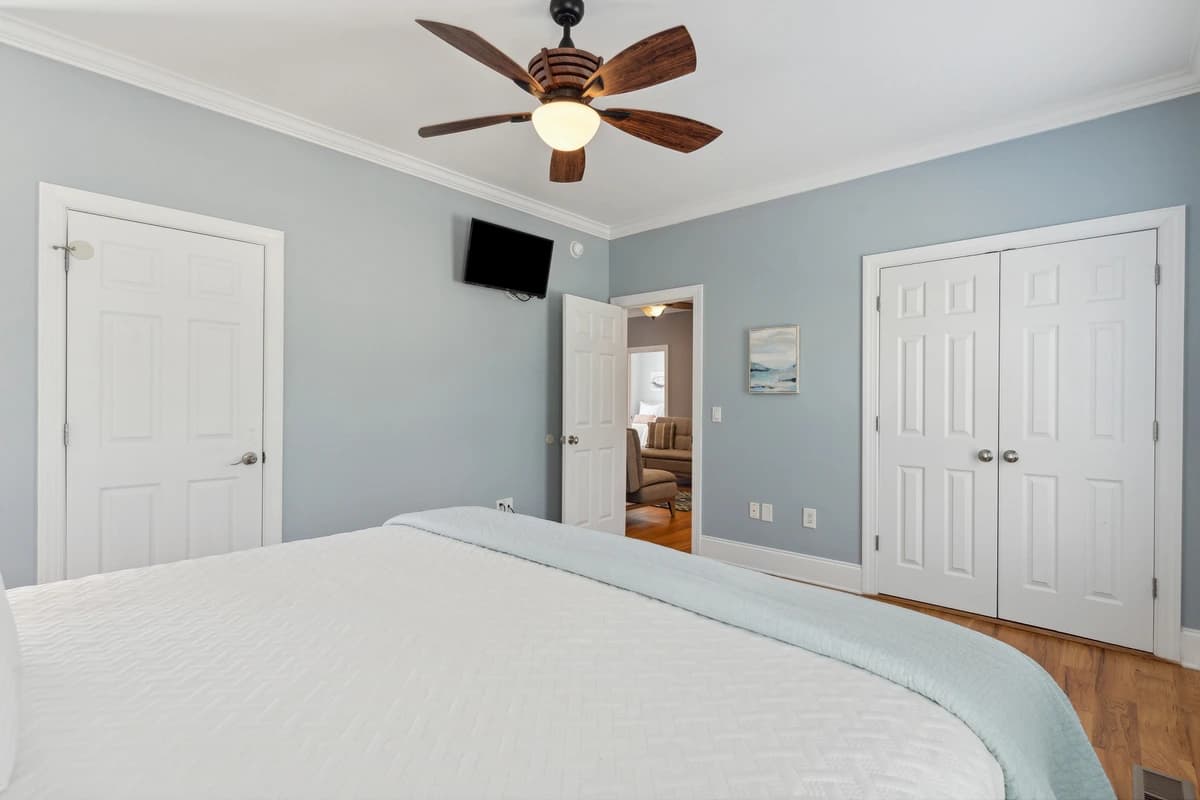 Cameron Palms - Image 23