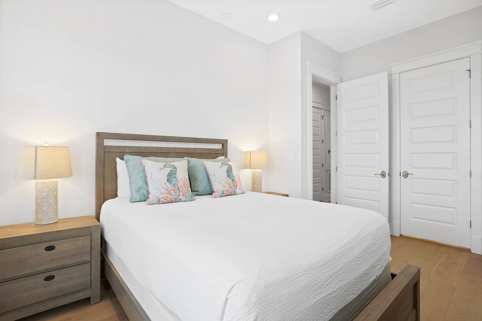 Cottage by the Sea - Image 33