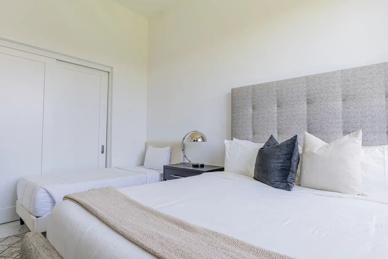 Bravo Villa #4 - Image 27