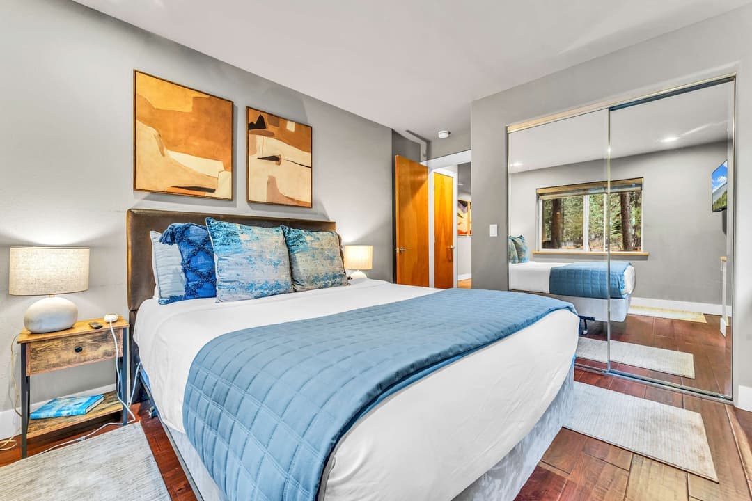 Upscale Incline Village Home - Image 25