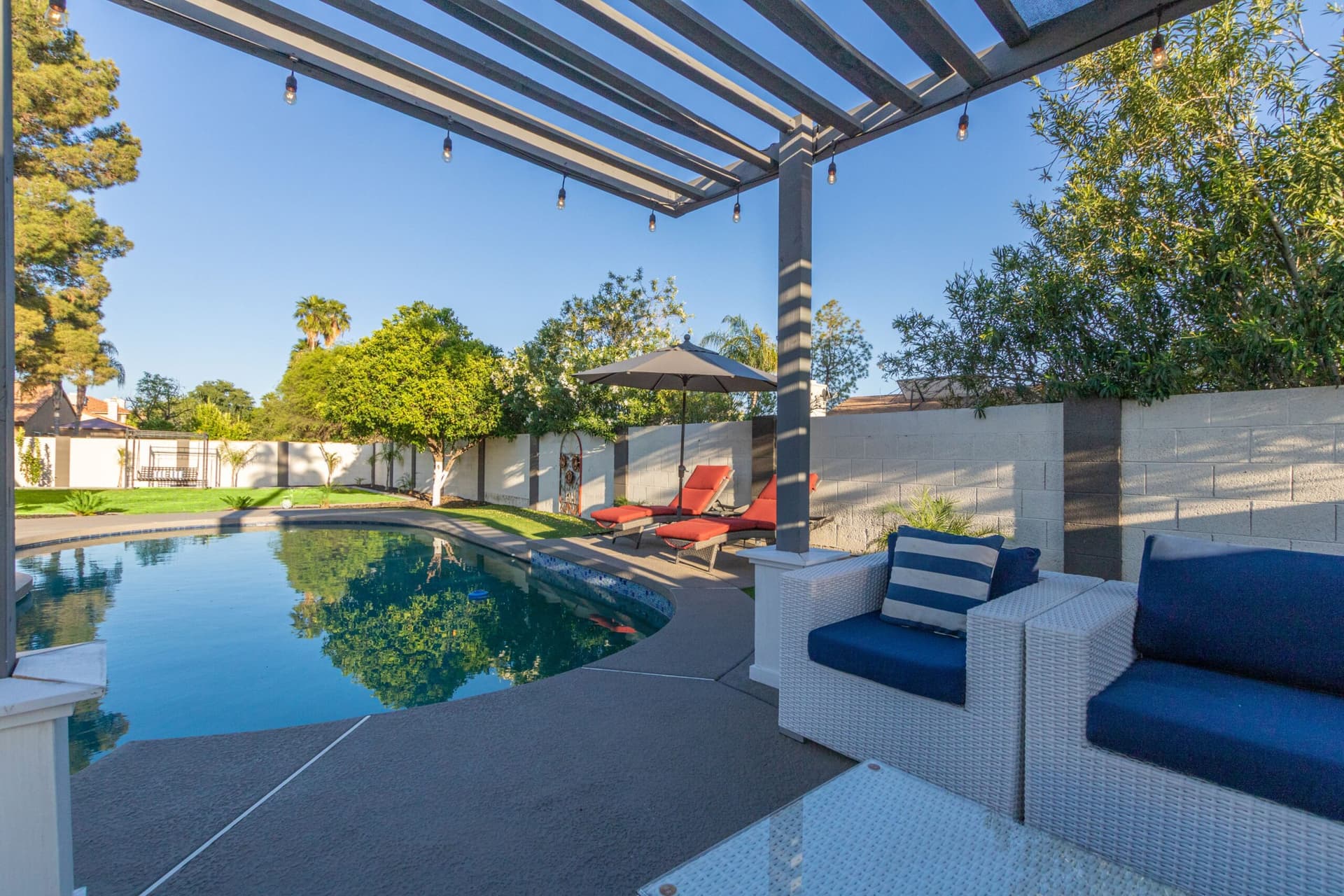 Kings Lux Escape - Image 25