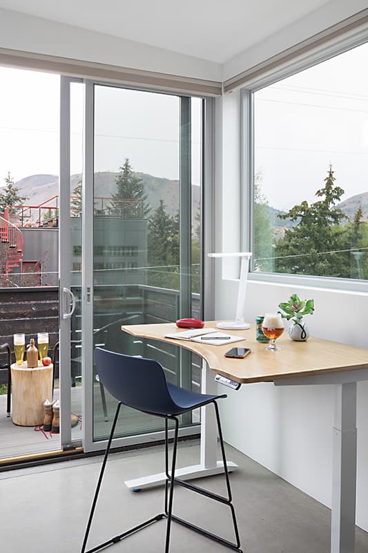 Yellow Mules Home - Image 6