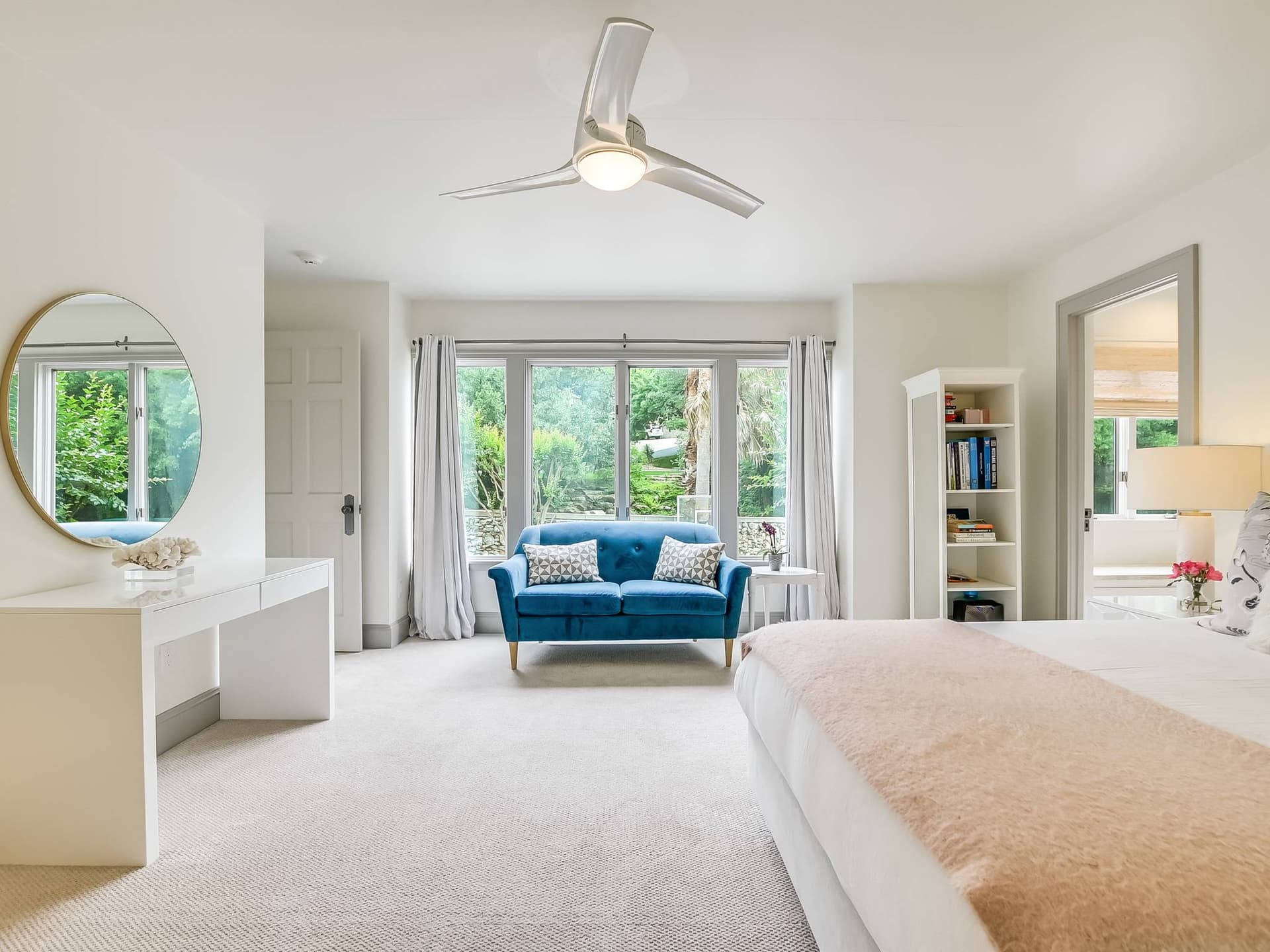 Manor on Lake Austin - Image 40