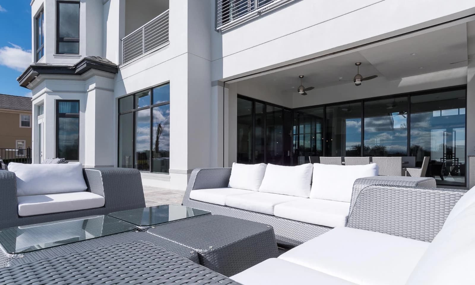 The Outstanding Oasis - Image 62