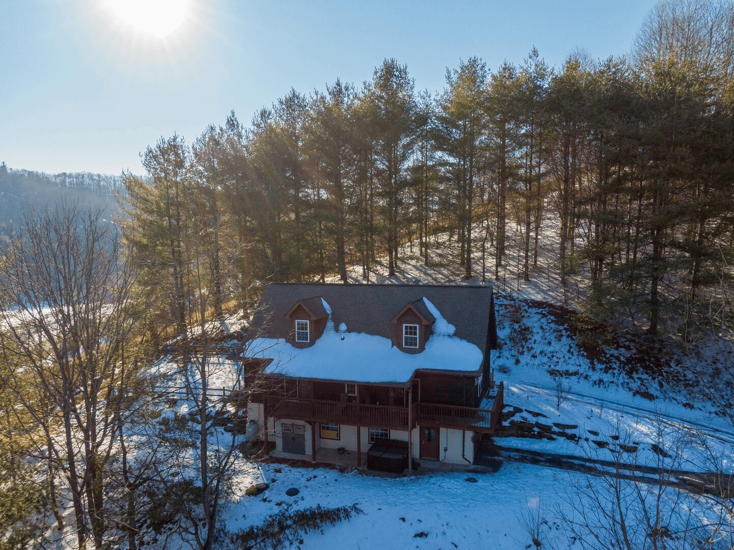 Lazy Bear Inn - Image 22