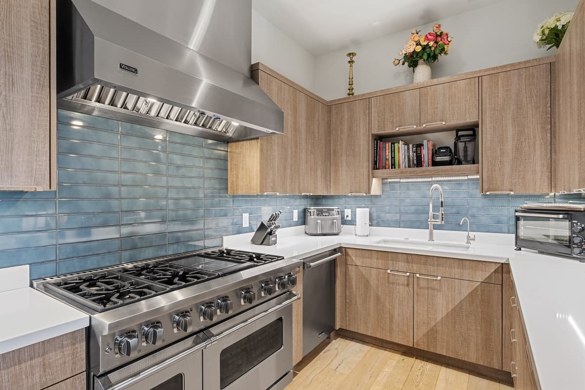 Quicksilver Haus - Image 22