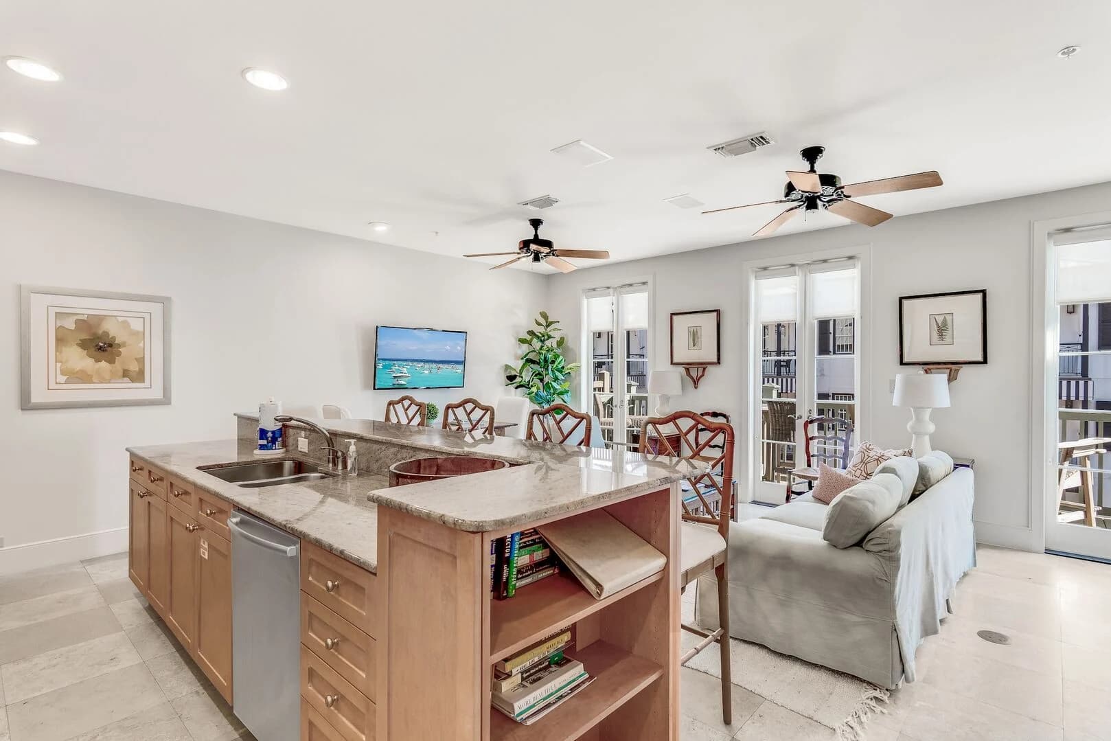 Main Street Penthouse - Image 3