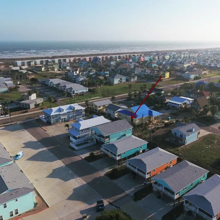 Bourbon Breeze - Image 44