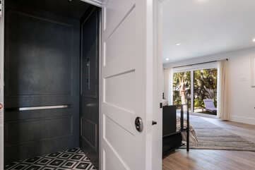 Surf-Side Beach House - Image 11