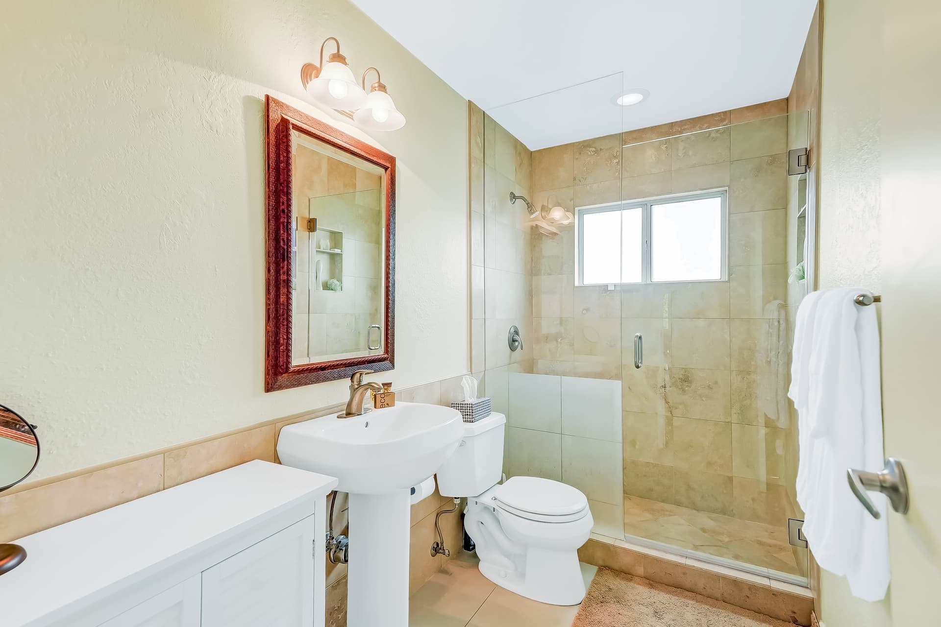 Palm Springs Modern Home - Image 16