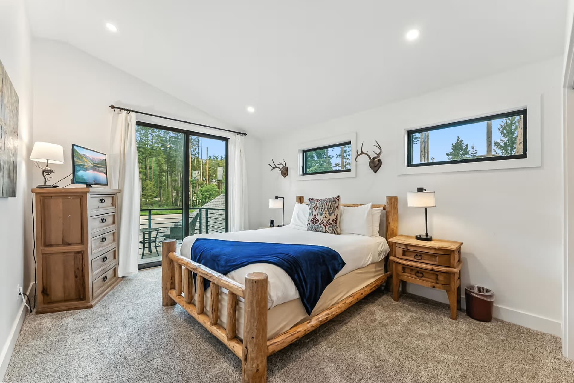 Snowbound Refuge - Image 30