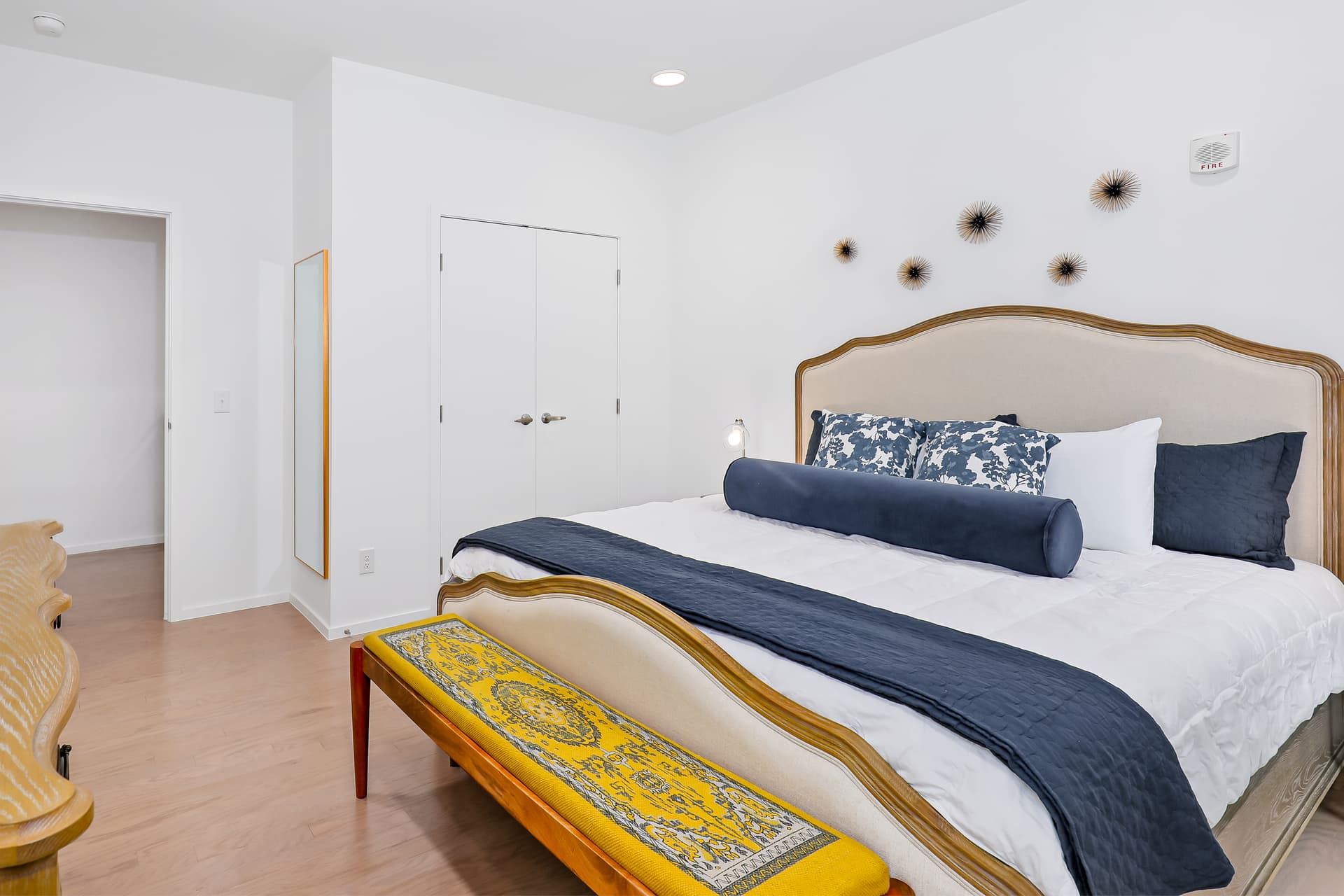 Eve on the River 407 - Image 11