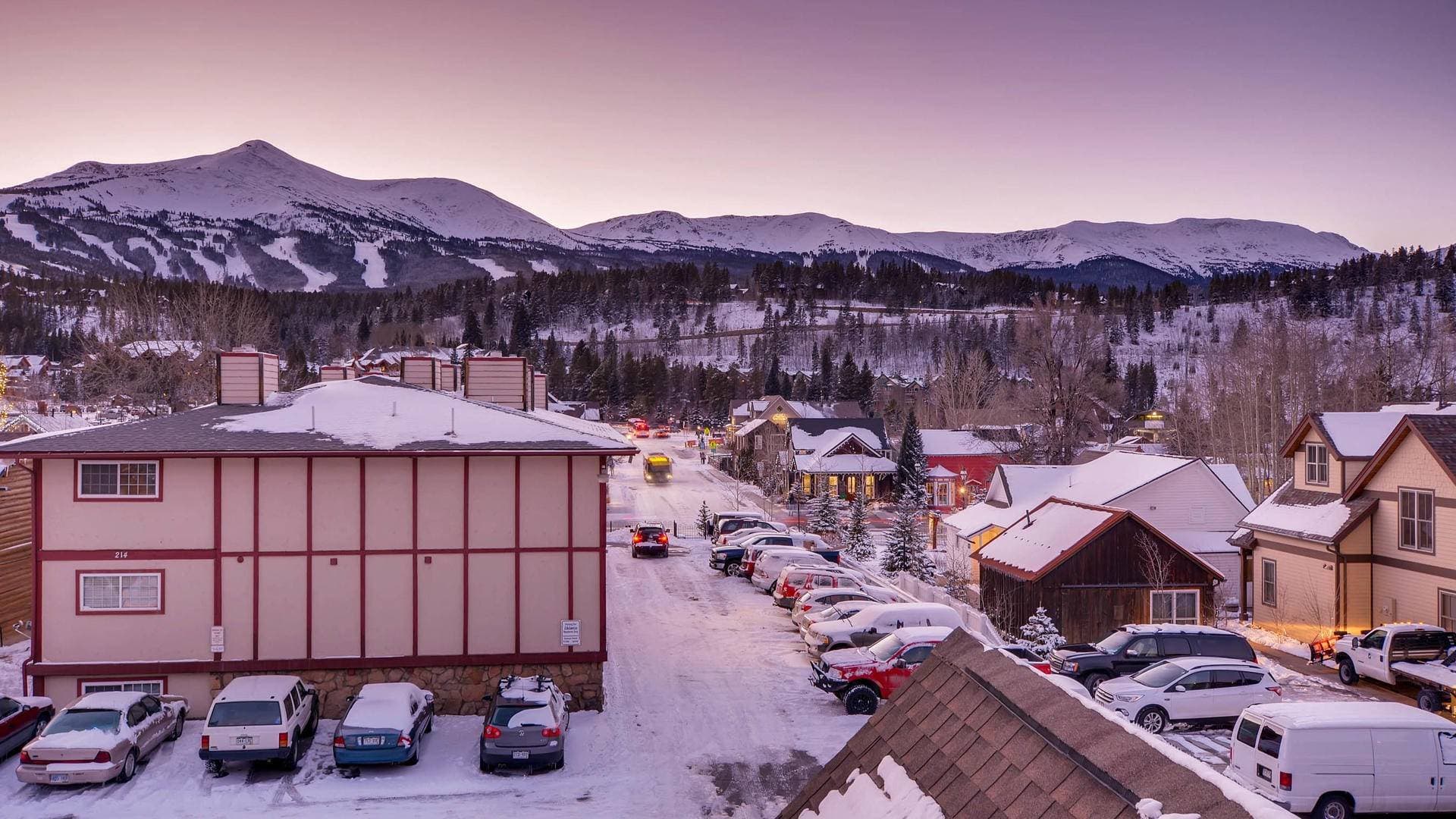 Victorian Home - Image 22