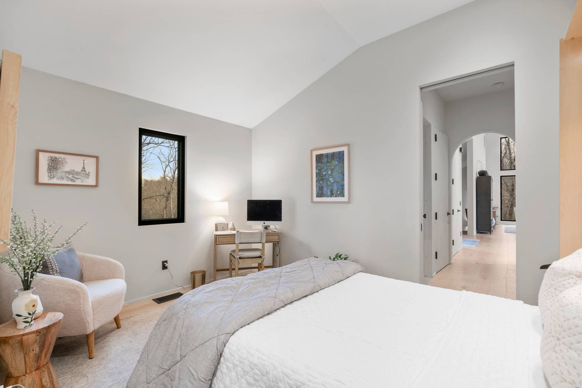 Hilltop Hideaway - Image 24