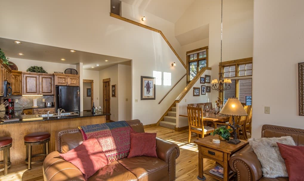 Runner Road Home - Image 5