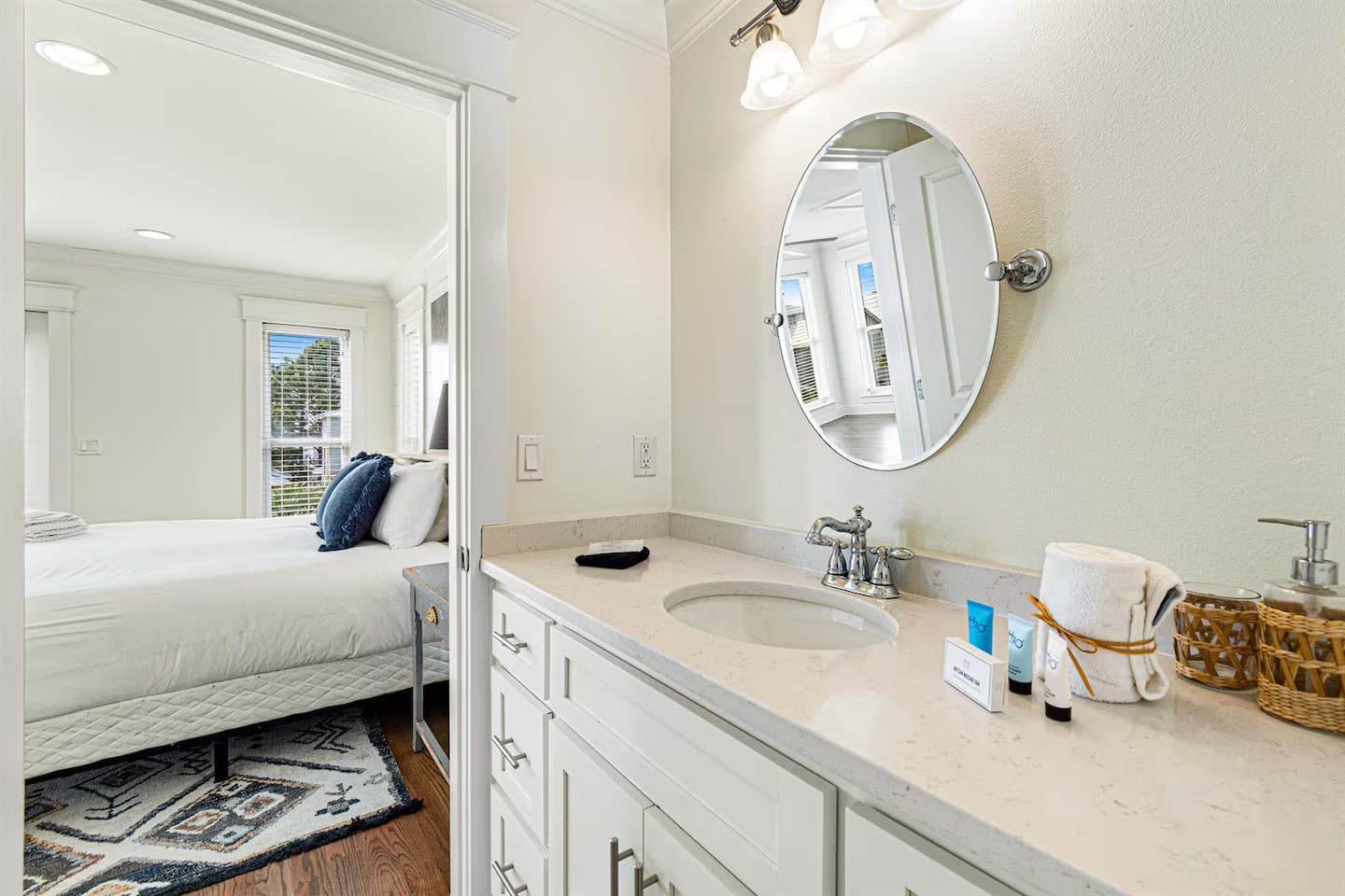 Micaseata - Image 30