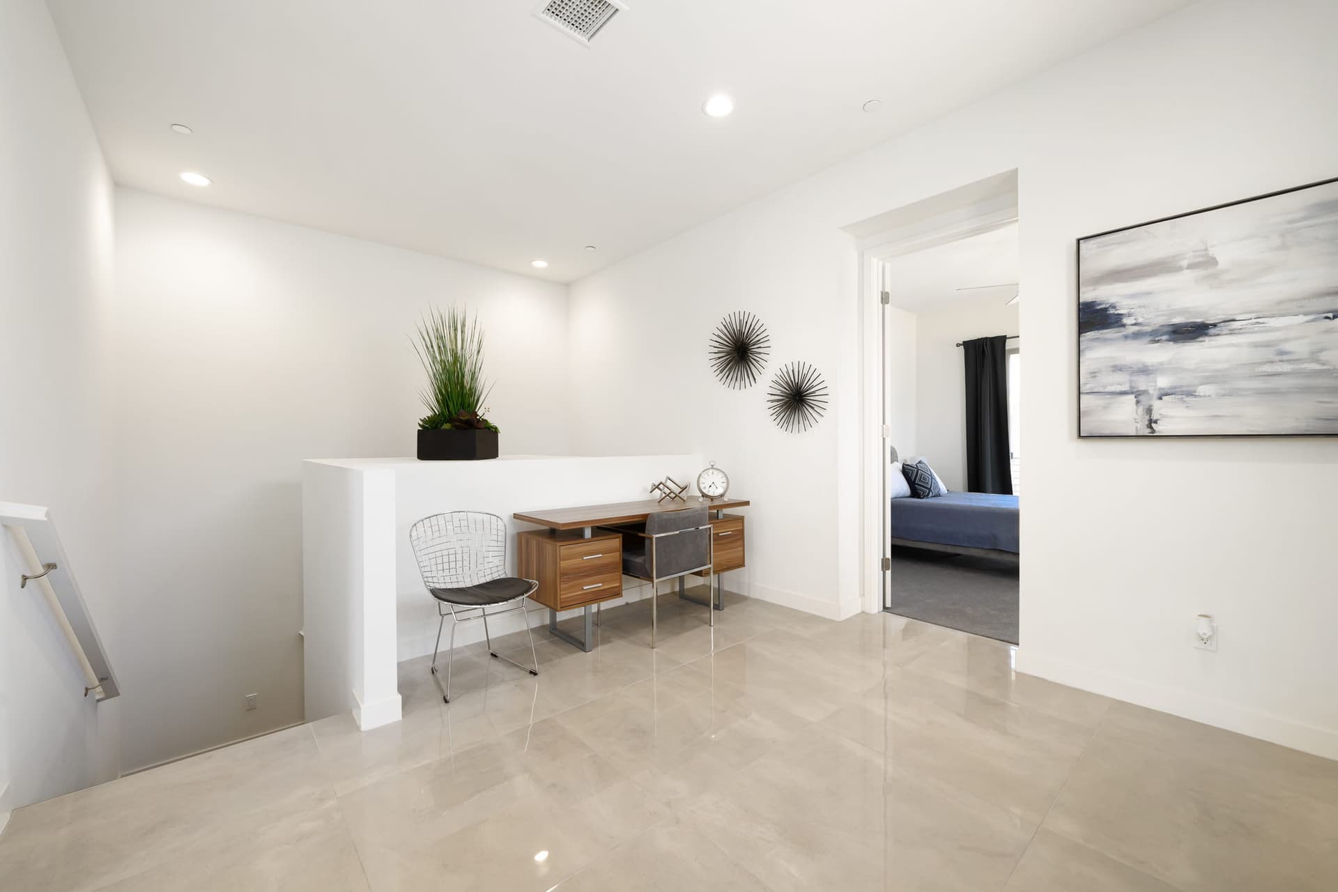 Stay Savvy in Palm Desert - Image 7