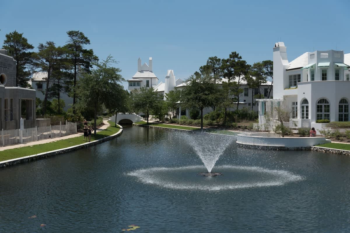 Story House - Image 30