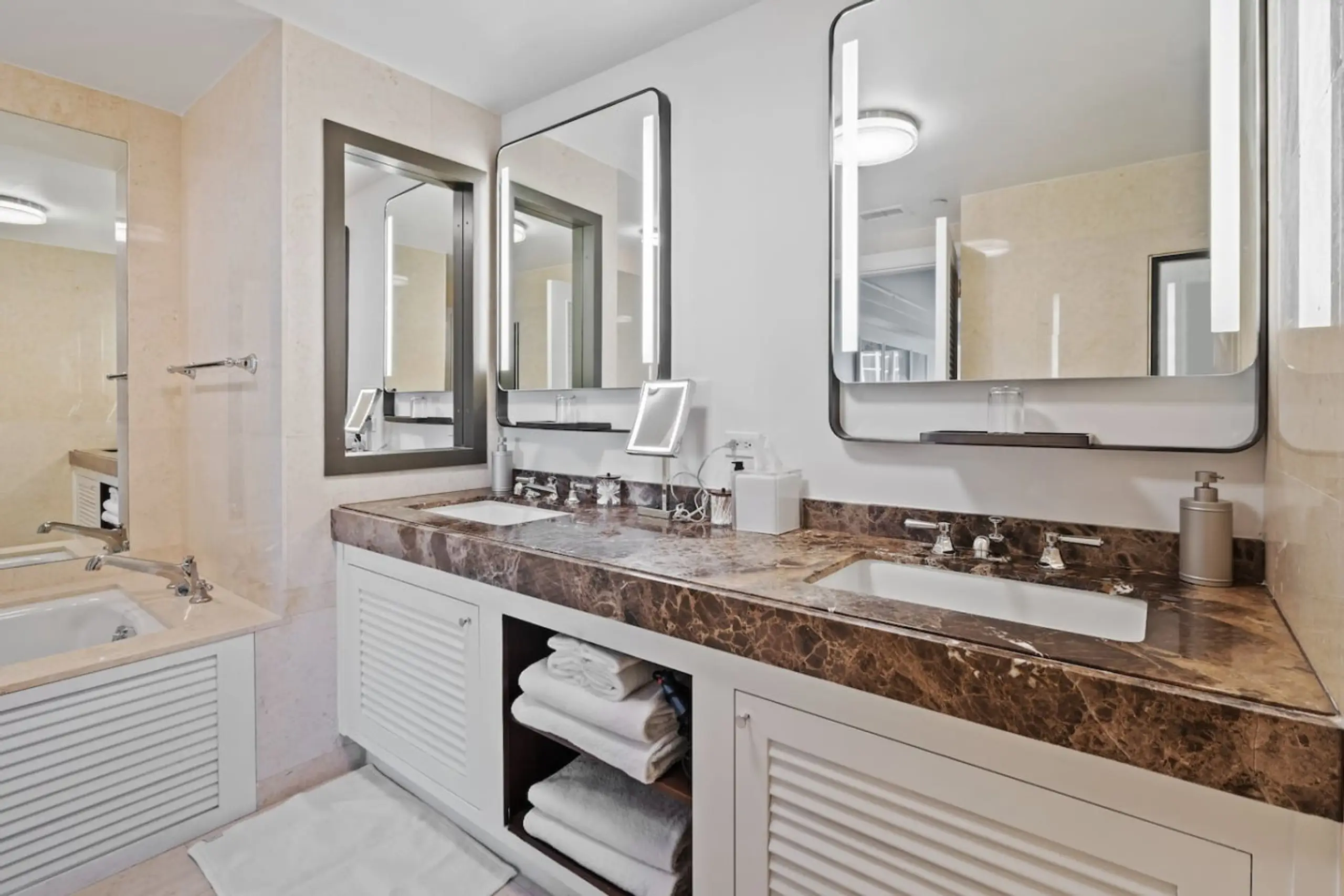 Portofino Residence #1502 at The Ritz-Carlton - Image 17