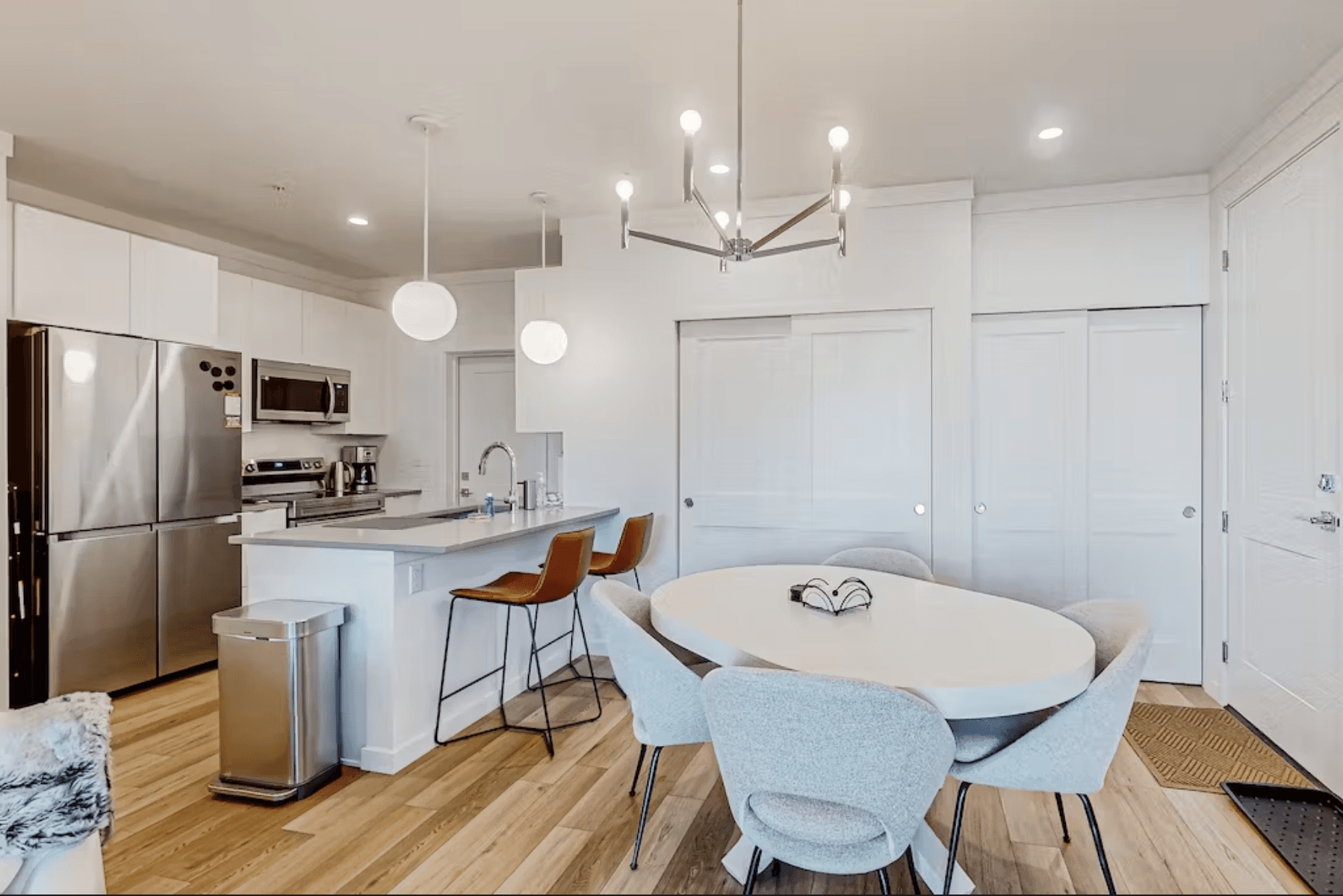 Mellow on Meadow Mile Residence - Image 3