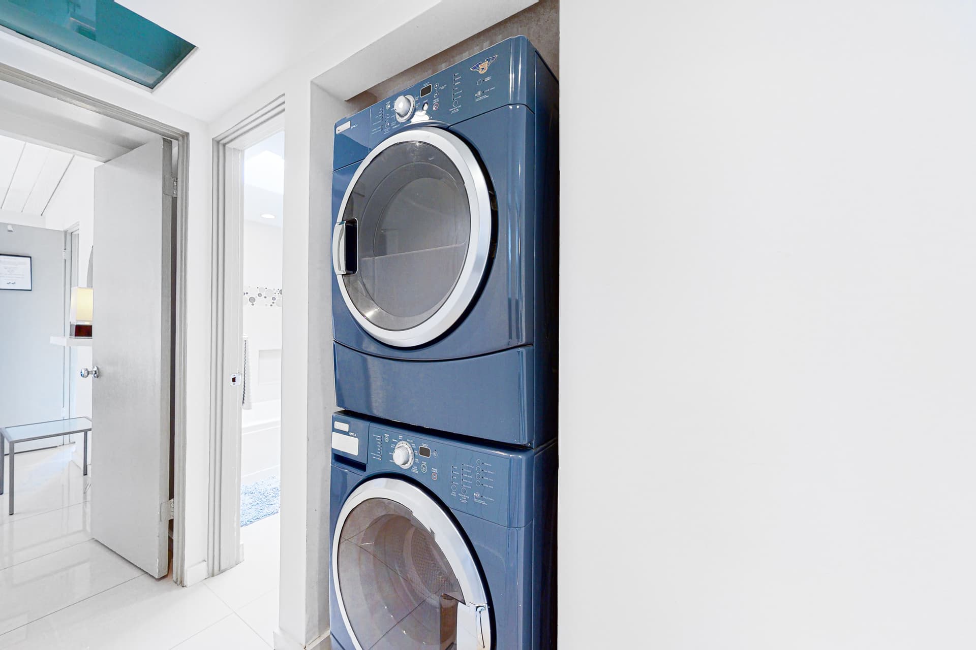 Six Palms Home - Image 19