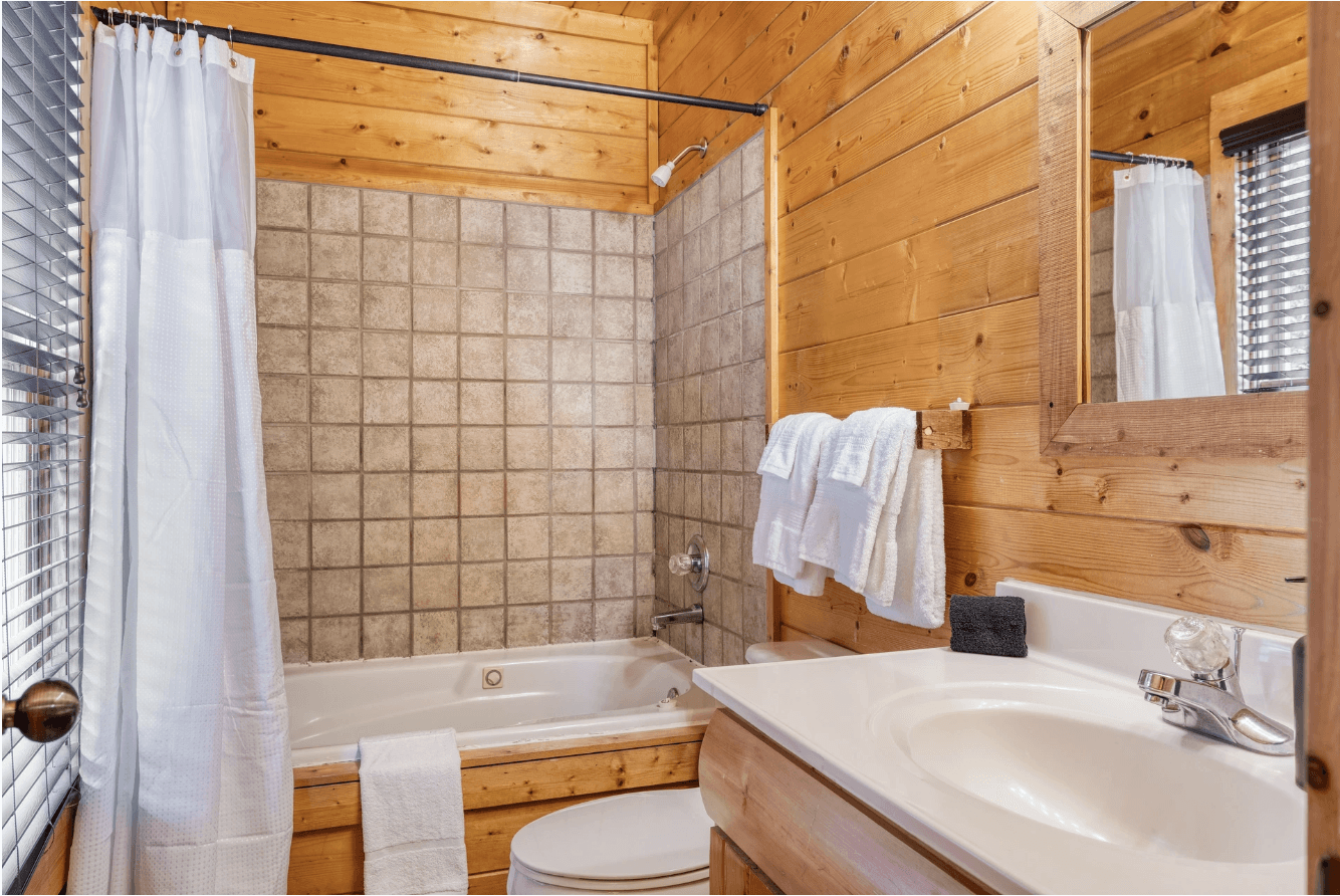 Brookshore Enclave - Image 21