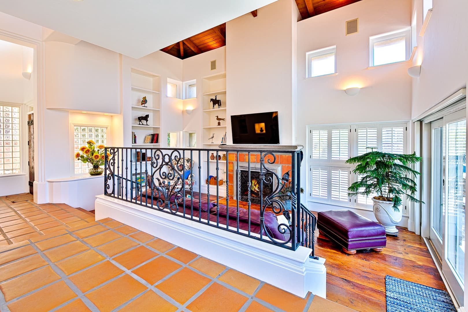 Spanish Palms Home - Image 2