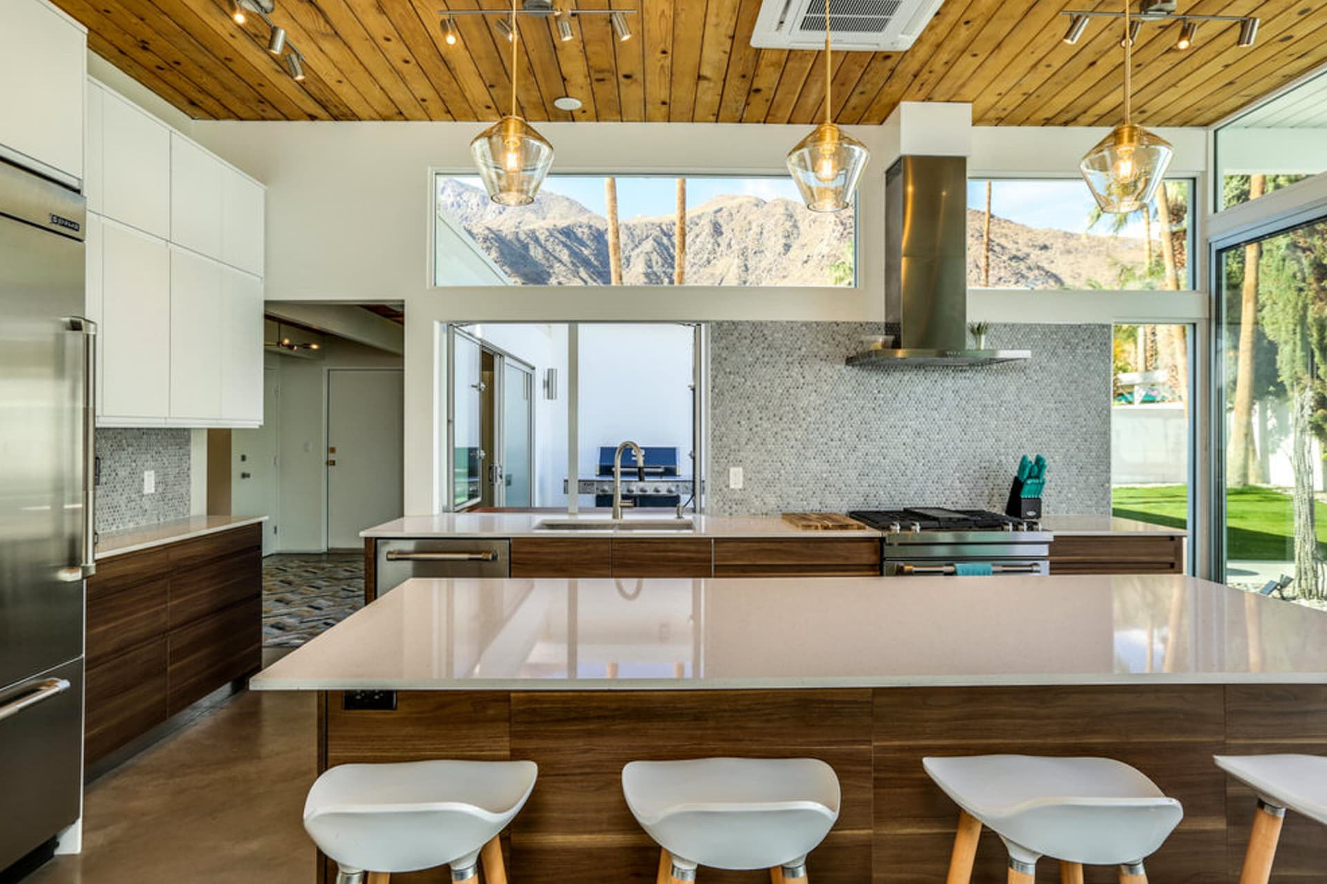 Regal Contemporary House - Image 4