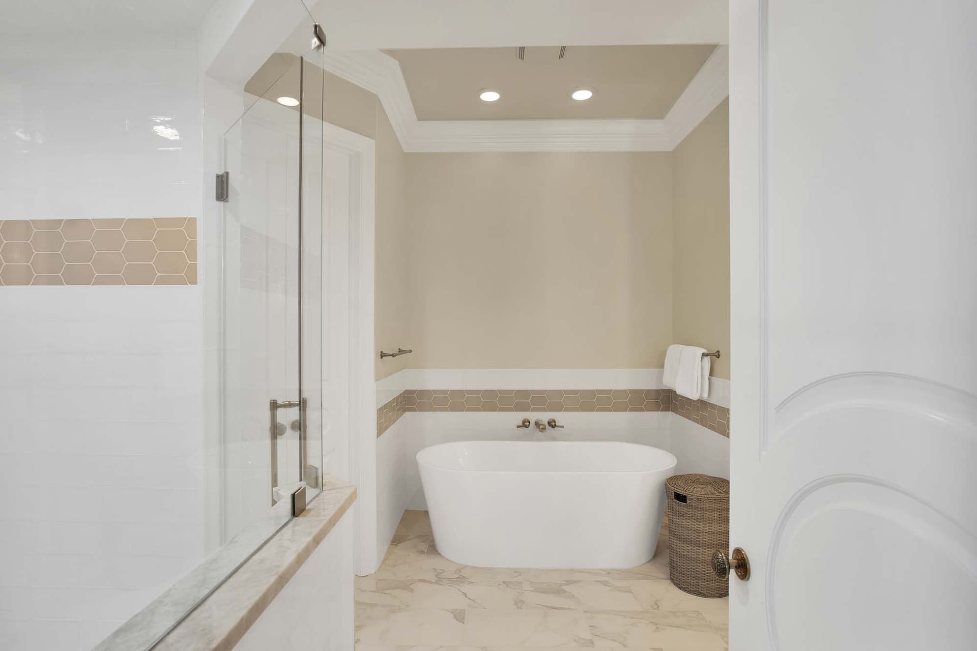 Grand Marquix Villa - Image 33