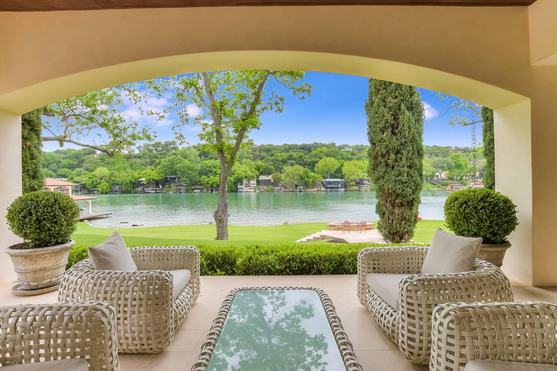 Crown Jewel on Lake Austin - Image 33