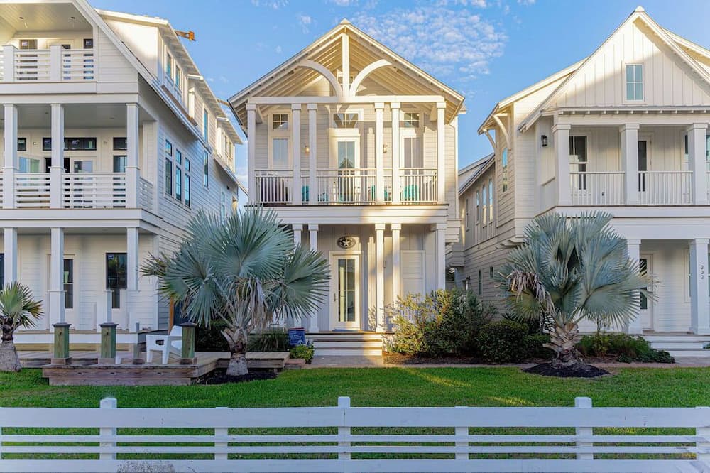 Sea Pearl #228 - Image 1