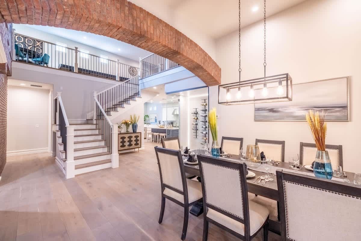 Estate on Shea - Image 3