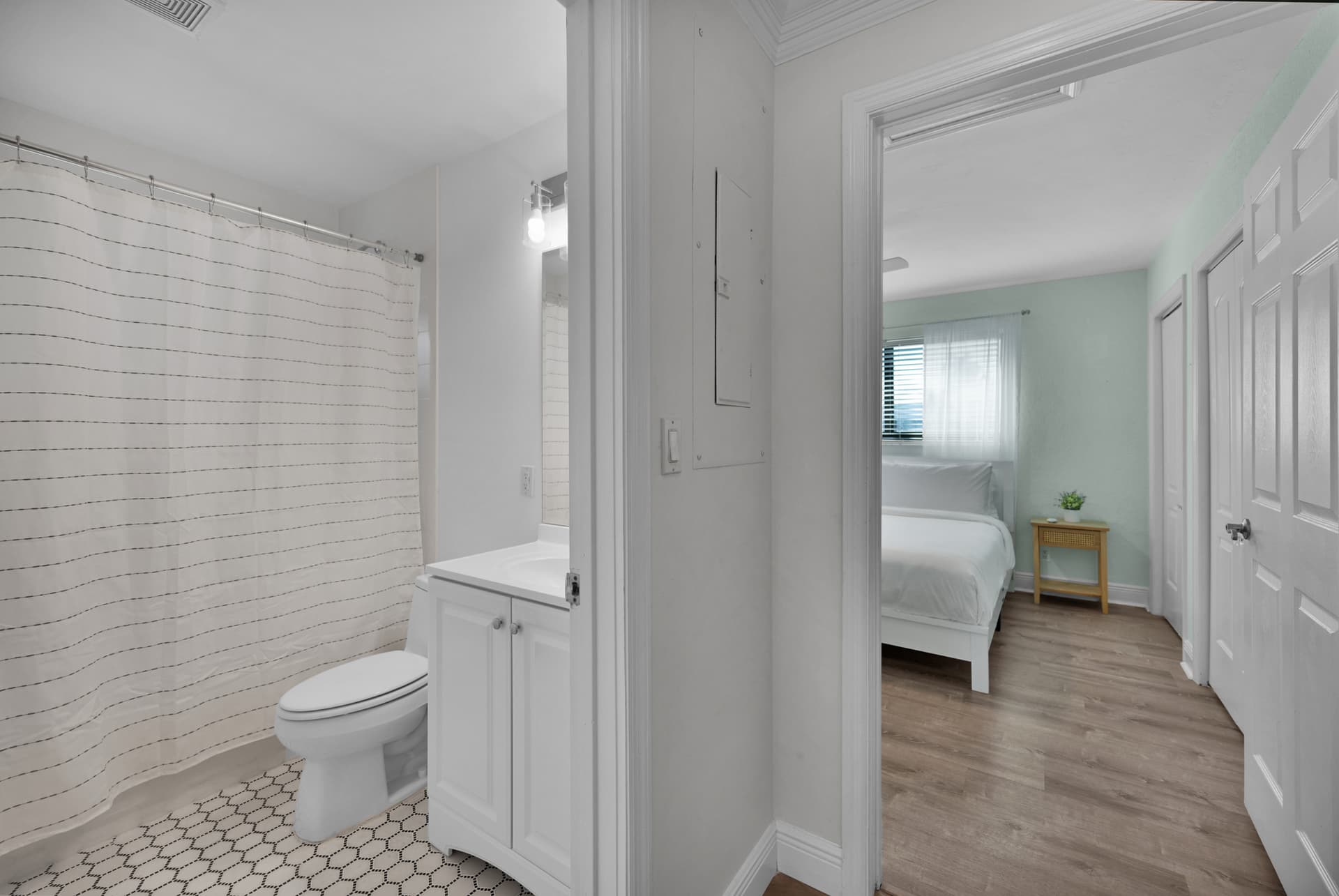 Robinson Place - Image 35