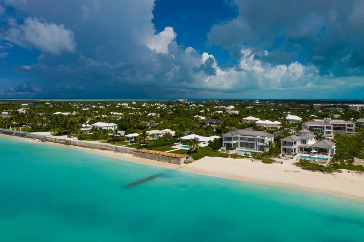 Grace Bay Five Bedroom Beachfront - Image 33