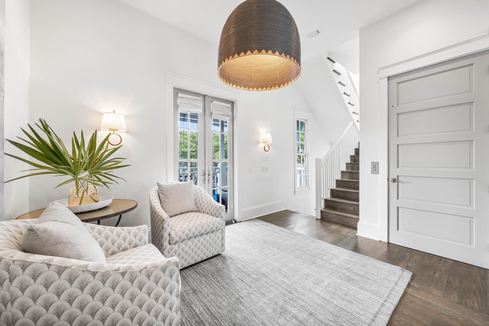 YOLO Cottage & Carriage - Image 2