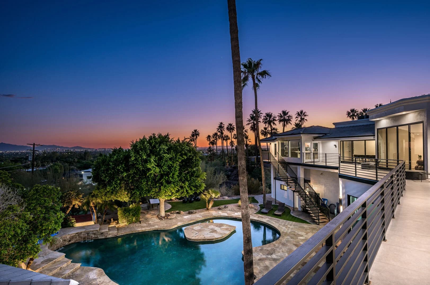 Valle Vista Manor - Image 6