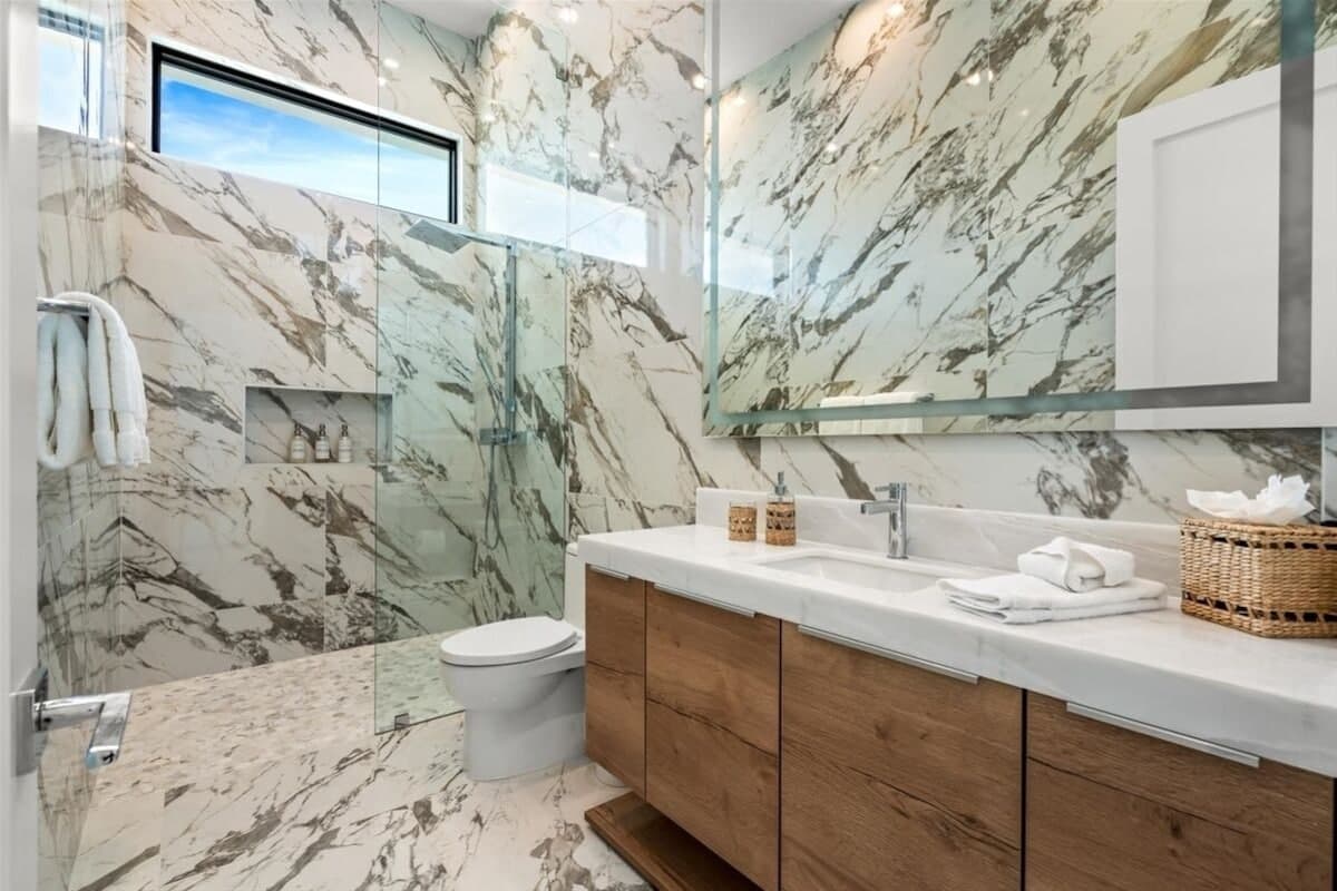 Bravo Villa #11 - Image 34