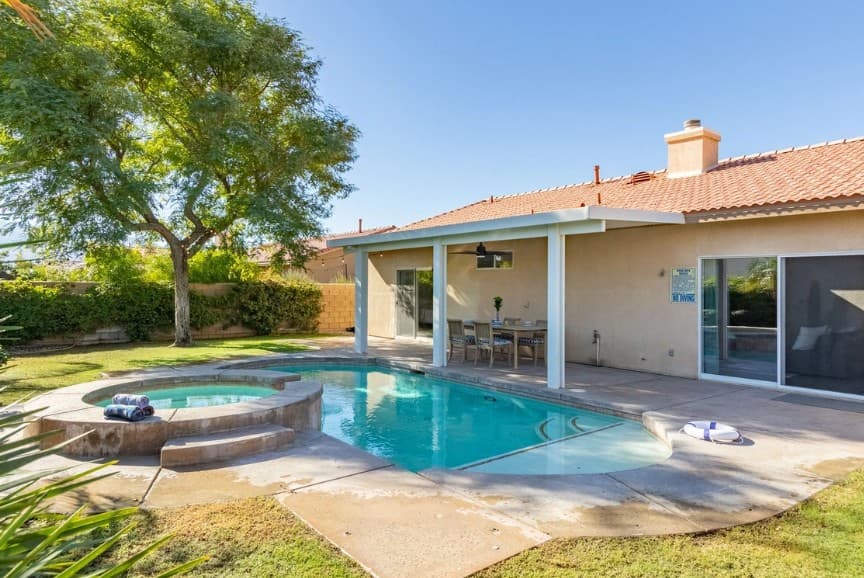 Sunny Palms - Image 34