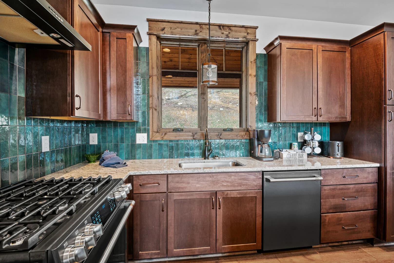 Llama Creek Cabin at Eagles Nest - Image 9