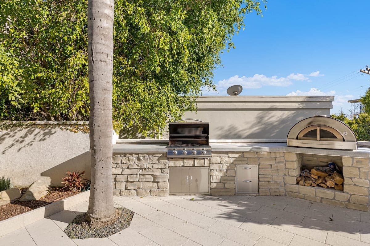 Skyline Chalet - Image 42