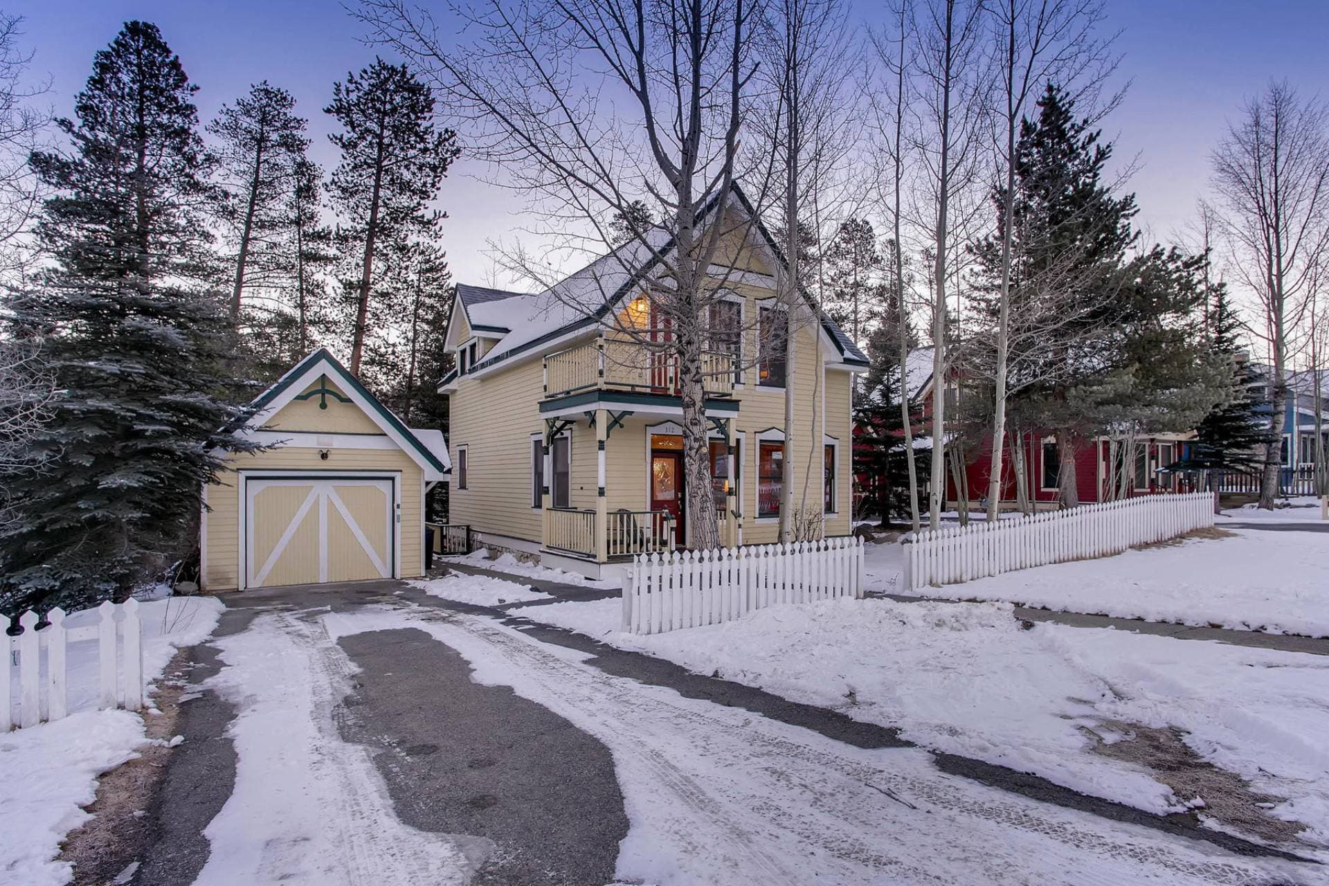 Apres on French Street - Image 3