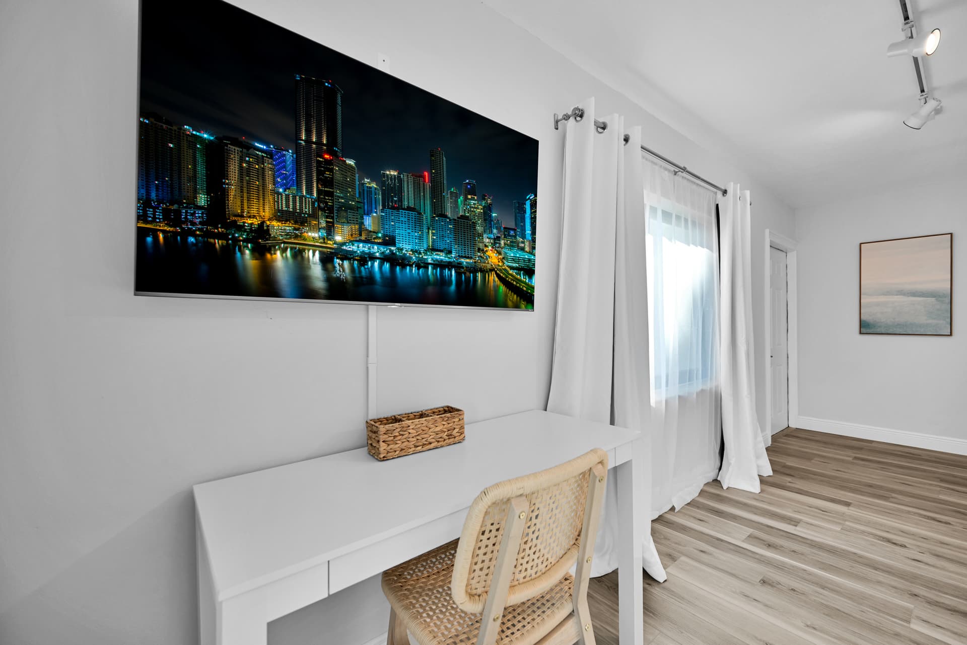 Robinson Place - Image 25