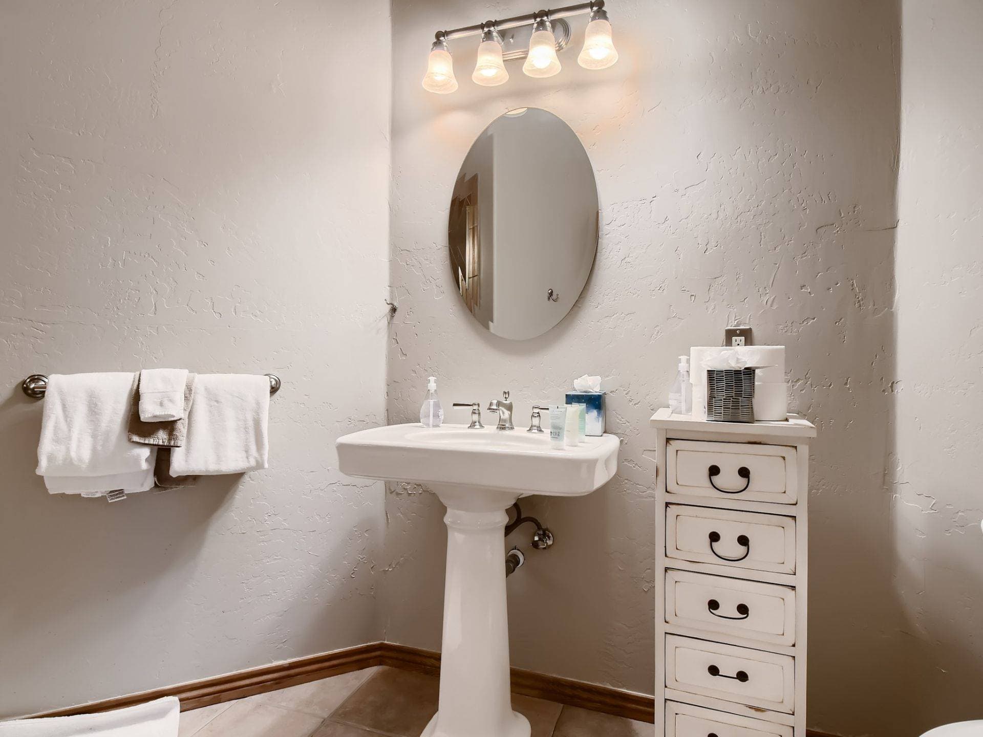 Gray Moose Place - Image 20