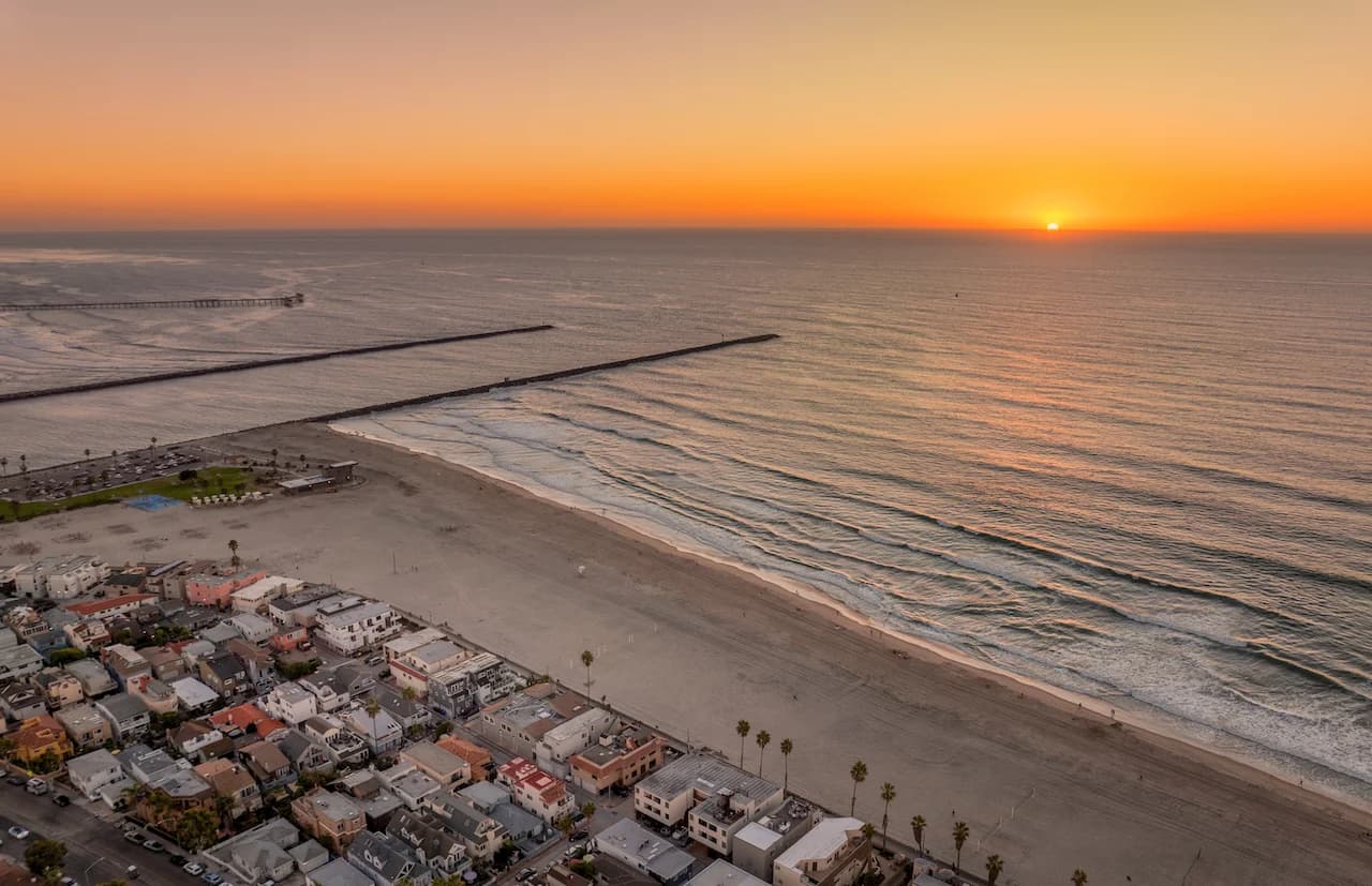 Oceanfront Retreat Three - Image 43
