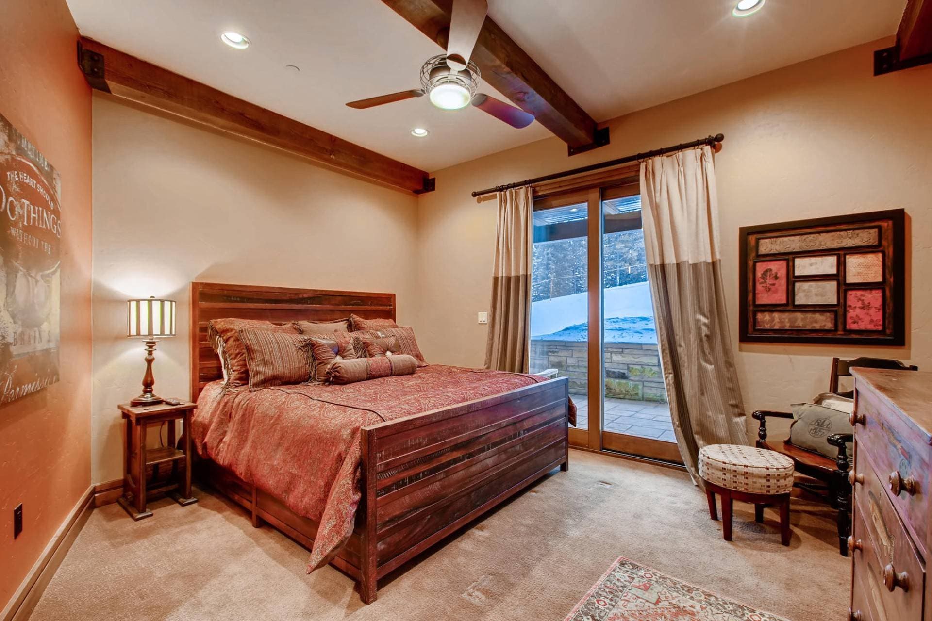 Warming Hut - Image 35