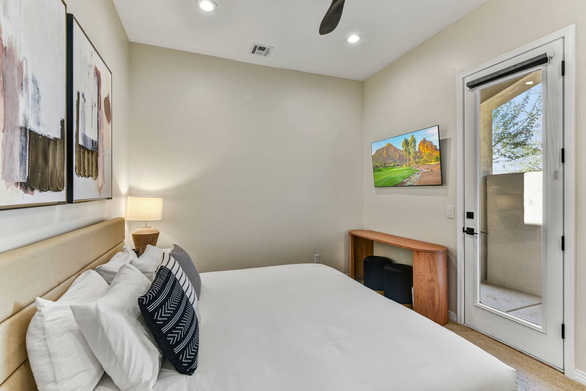 Pinnacle Peak Escape - Image 41