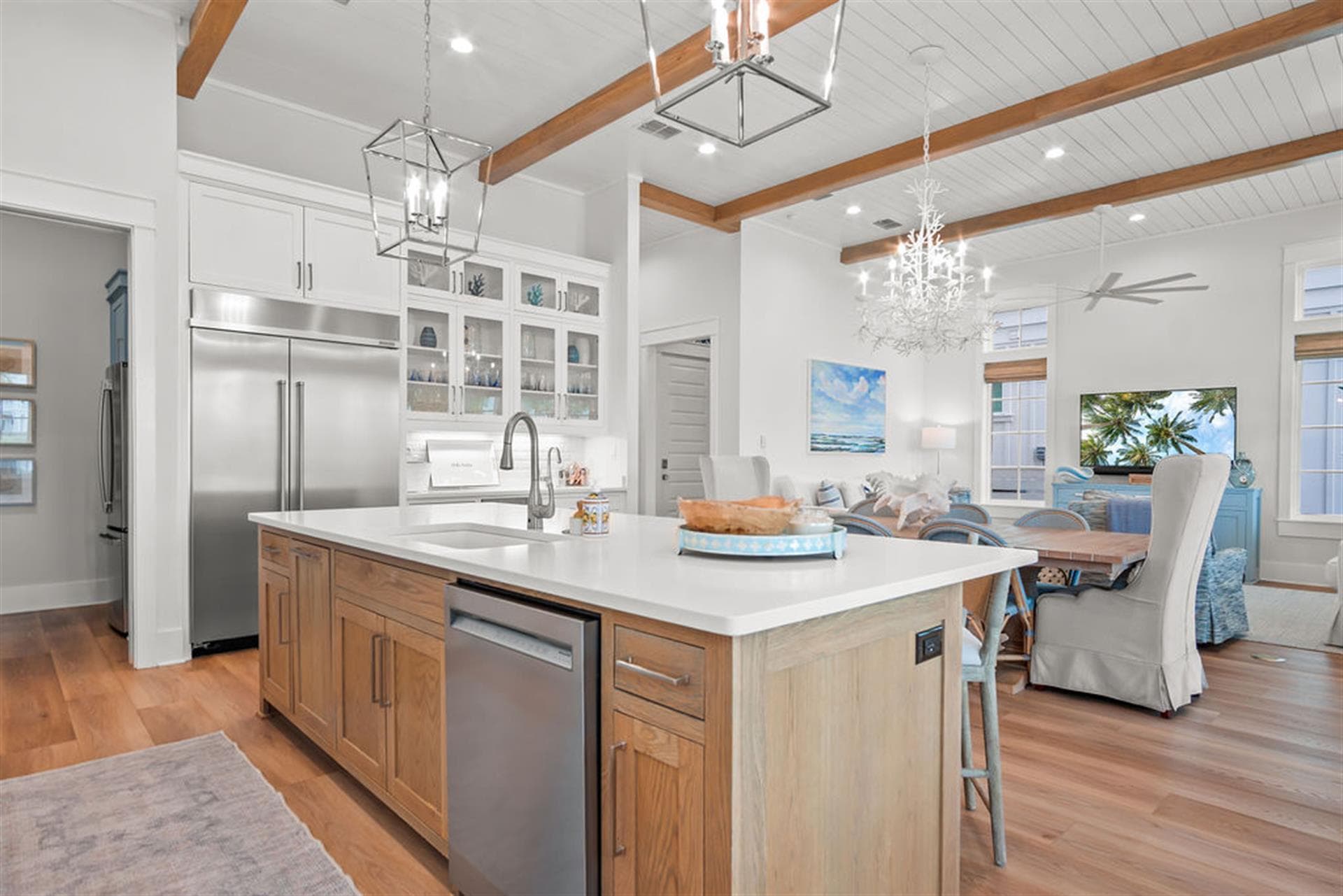 Hello Darlin' - Image 12