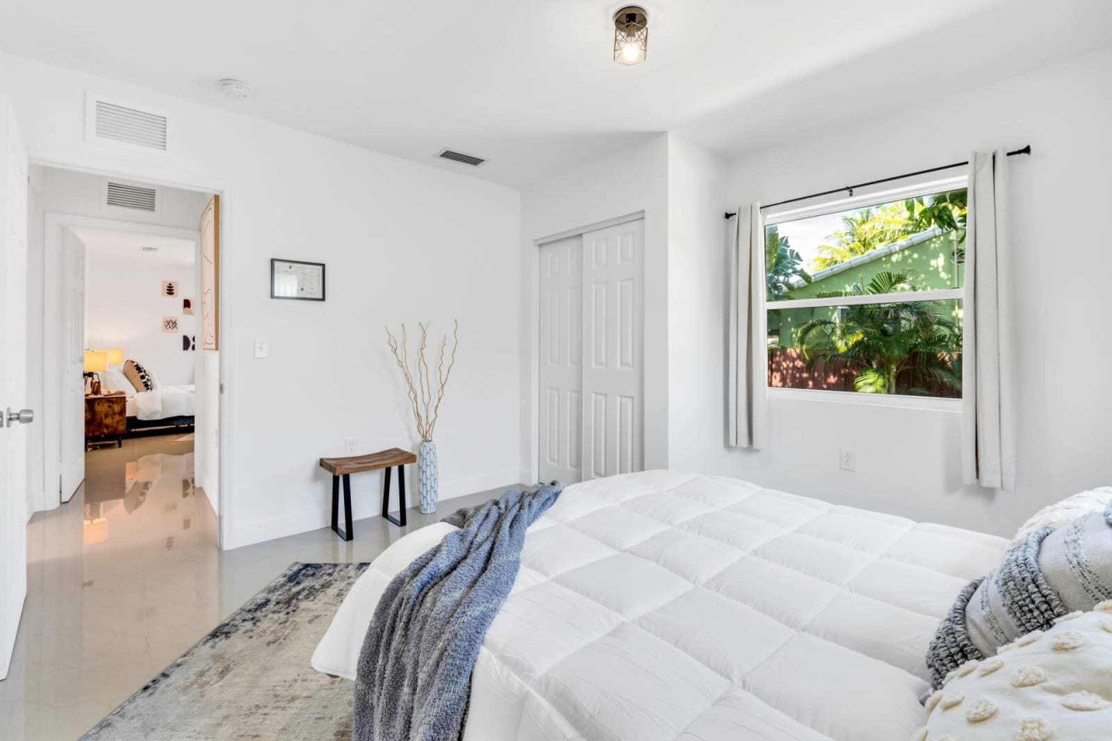 Urban Seaside - Image 28