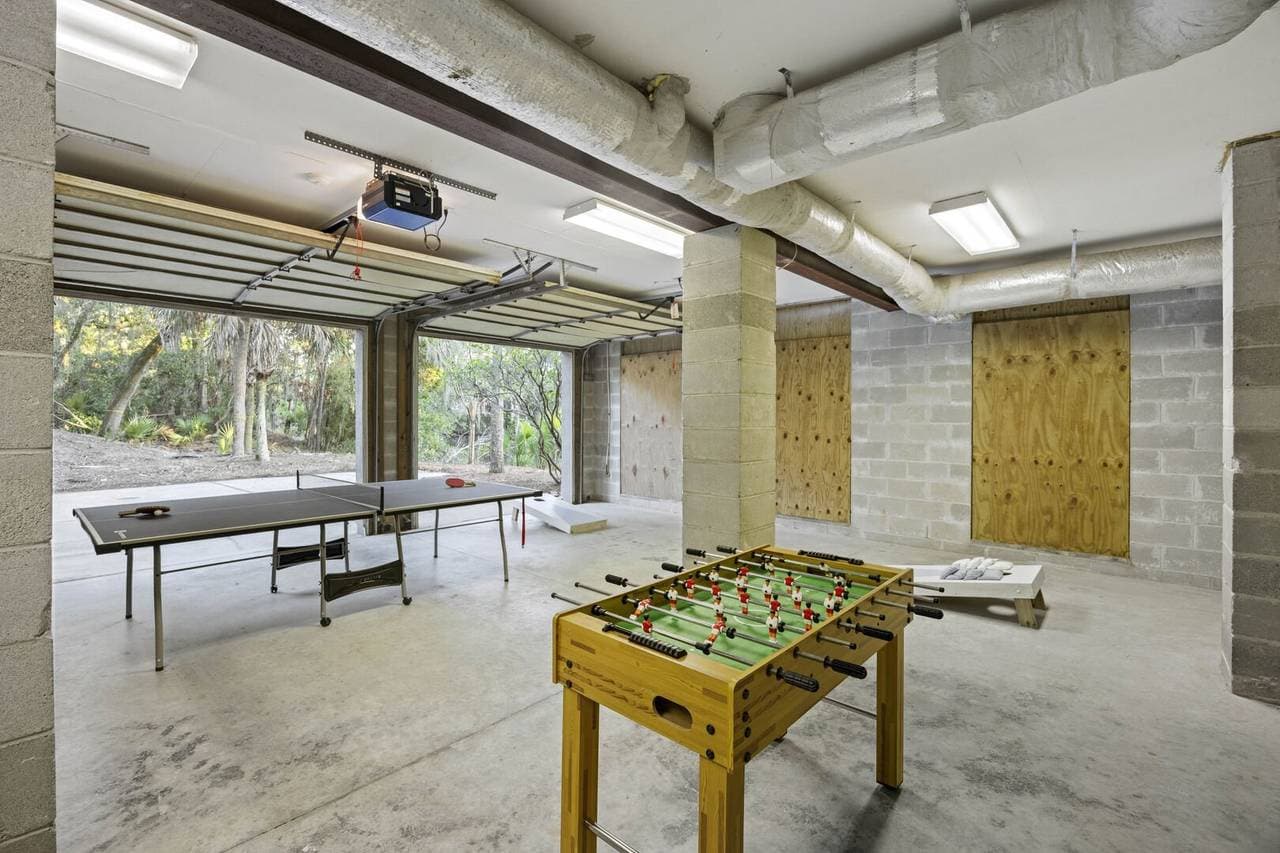 Otter Island Getaway - Image 45