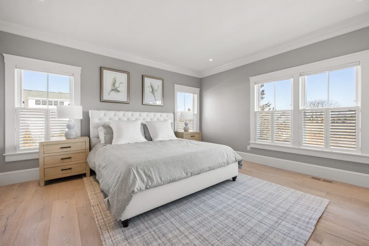 Strong Island Manse - Image 26